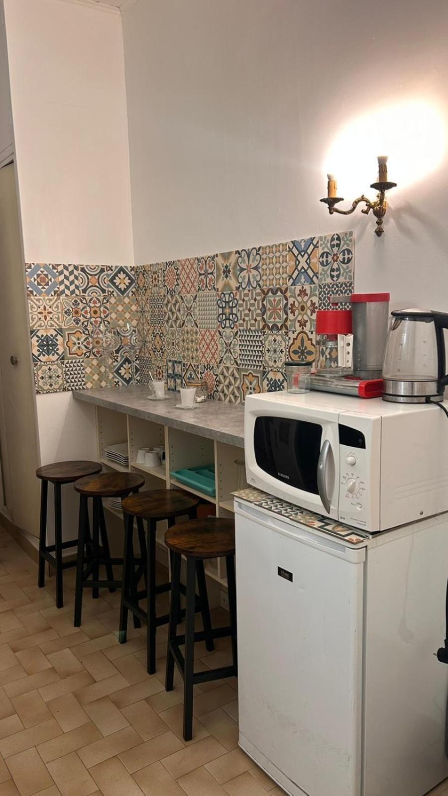 Bed And Breakfast Chez L'Habitant Marseille Luaran gambar